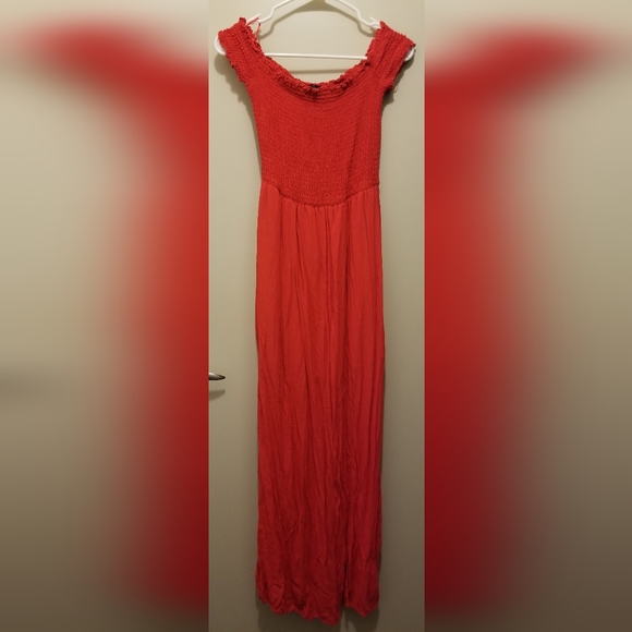 Red off shoulder sun dress - Picture 2 of 3